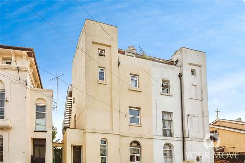 4 bedroom maisonette to rent, Pier Road, Gravesend DA11