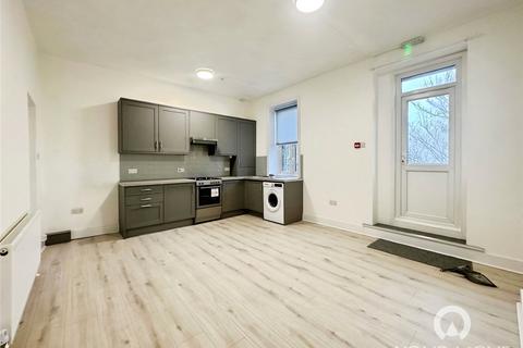 4 bedroom maisonette to rent, Pier Road, Gravesend DA11