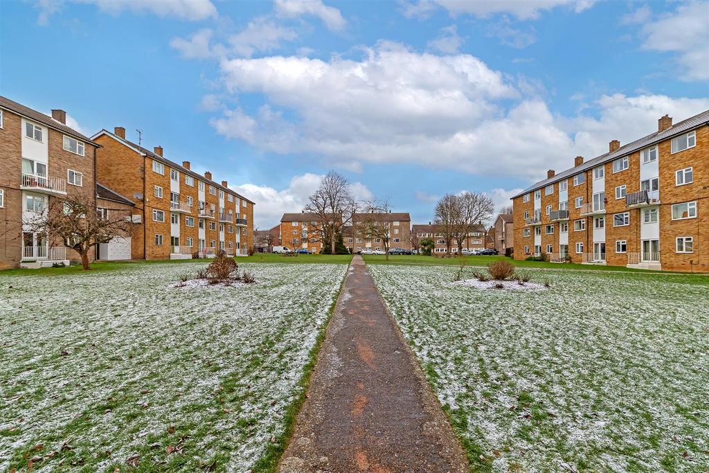 453 The Ridgeway-2.jpg