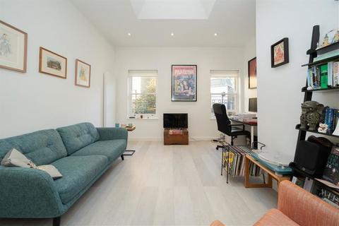 1 bedroom flat for sale, Denbigh Street, London SW1V