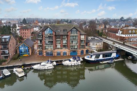 2 bedroom apartment for sale - Becketts Place, Hampton Wick, Kingston upon Thames, KT1