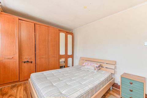 2 bedroom flat for sale, Mallard Way, Kingsbury, London, NW9