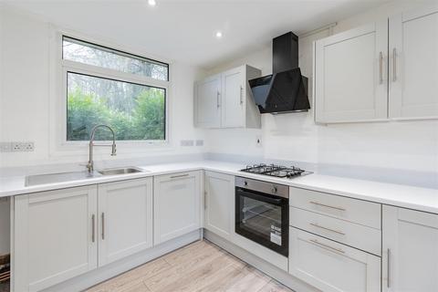 undefined, Knights Croft, New Ash Green DA3