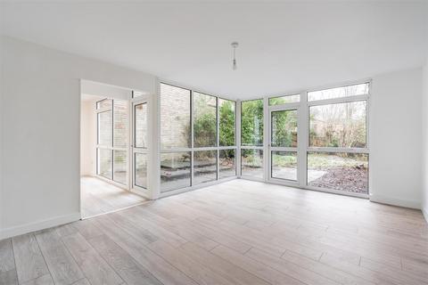 undefined, Knights Croft, New Ash Green DA3