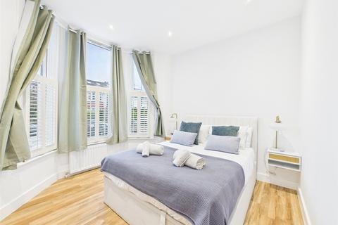 1 bedroom apartment to rent, St. Margarets Road, St Margarets