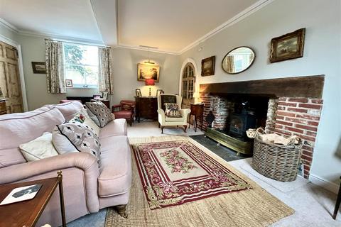undefined, Bond Street, Hingham