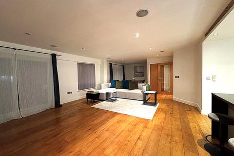 2 bedroom penthouse to rent, 21 Heritage Avenue, Beaufort Park, London, NW9