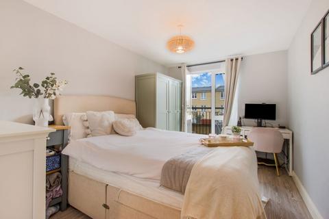 1 bedroom apartment for sale, Candle Street, London E1