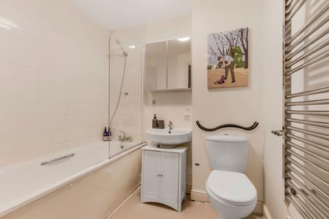 1 bedroom apartment for sale, Candle Street, London E1