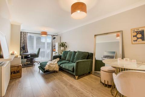 1 bedroom apartment for sale, Candle Street, London E1