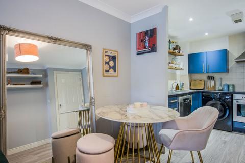 1 bedroom apartment for sale, Candle Street, London E1