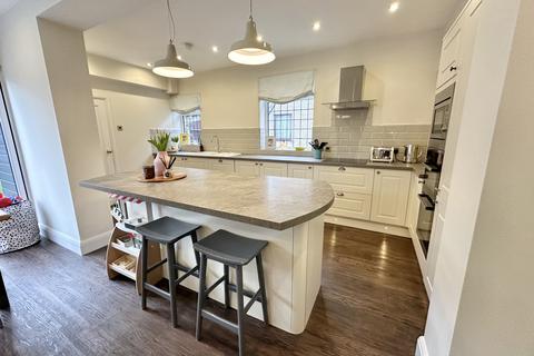 3 bedroom semi-detached house for sale, Victoria Road West, Cleveleys FY5