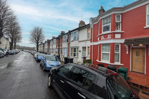 4 bedroom terraced house to rent, Brighton BN2