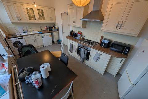 4 bedroom terraced house to rent, Brighton BN2
