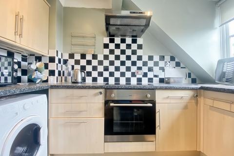 1 bedroom apartment to rent, Chiltern View Road, Uxbridge, UB8