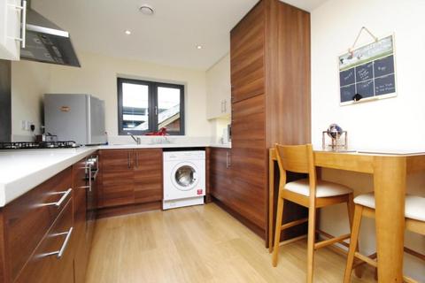 1 bedroom flat to rent, Canal Walk, Hampshire SO14
