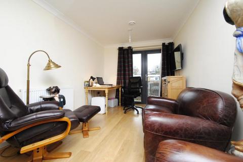 1 bedroom flat to rent, Canal Walk, Hampshire SO14