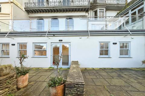 4 bedroom flat for sale, Fore Street, Ilfracombe, Devon