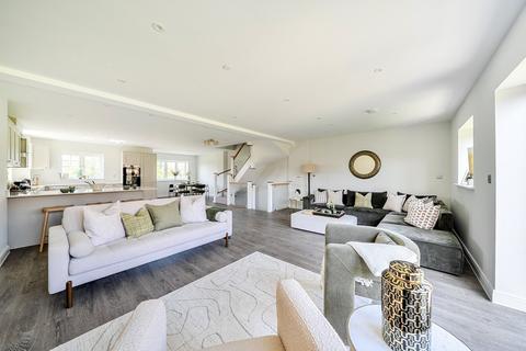 4 bedroom detached house for sale, Hackney Way, Reading RG7