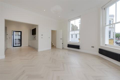 3 bedroom end of terrace house to rent, Portobello Road, London W10
