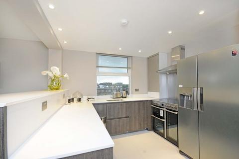 3 bedroom flat to rent, St. Johns Wood Park
