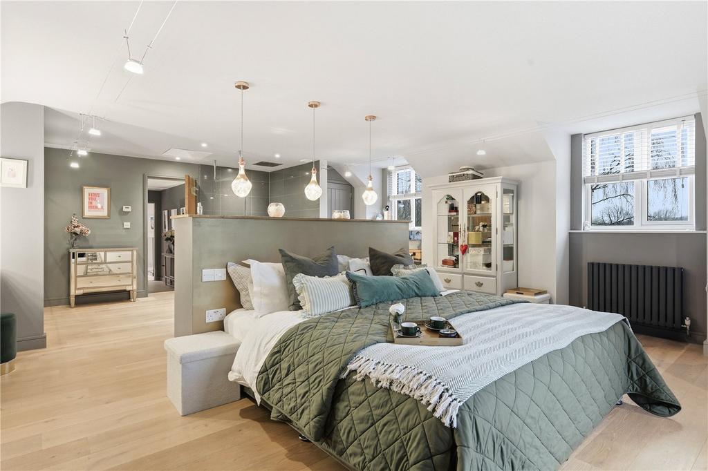 Principal Bedroom