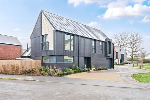 4 bedroom detached house for sale, Buckthorn Grove, Cranleigh, GU6