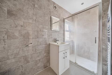 3 bedroom flat for sale, York Road, London, W3