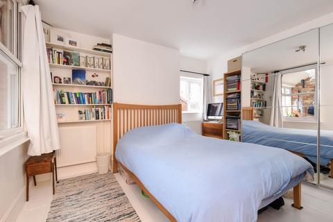 2 bedroom flat to rent, Old Road, Headington, OX3