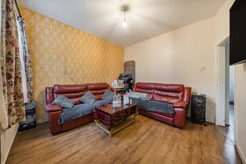 2 bedroom terraced house for sale, Brook Avenue, Manchester, M19