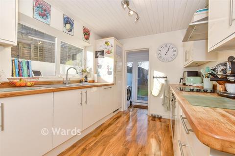 3 bedroom end of terrace house for sale, Crabble Road, Dover CT17