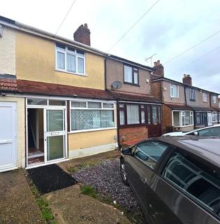 Woodrow Avenue, Hayes, Greater London, UB4