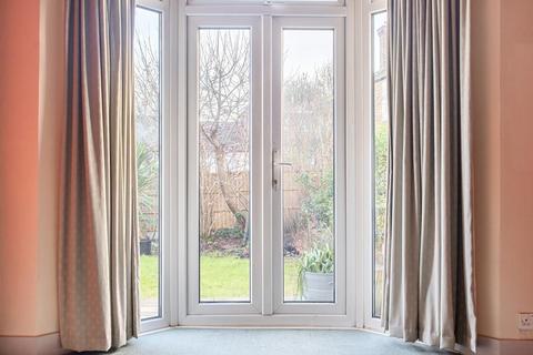 3 bedroom semi-detached house for sale, Casslee Road, London, SE6 4XH