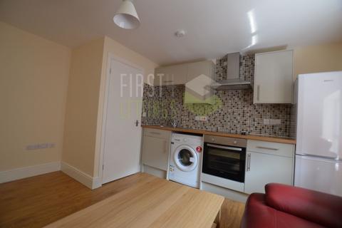 2 bedroom flat to rent, Welford Road, Leicester LE2