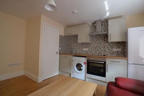 2 bedroom flat to rent, Welford Road, Leicester LE2