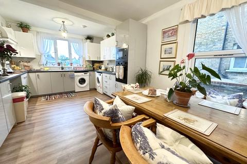 1 bedroom in a house share to rent, London E11