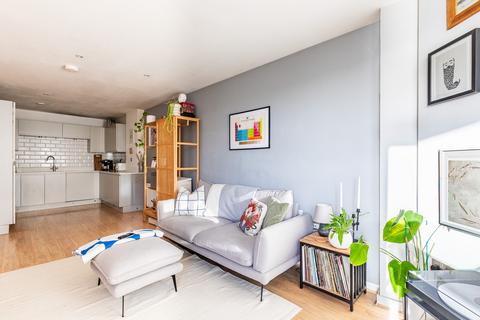 2 bedroom flat for sale, Hannover Quay, Bristol BS1