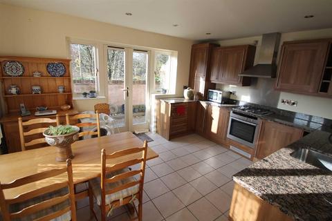 3 bedroom end of terrace house to rent, Merchants Court, Corve Street, Ludlow