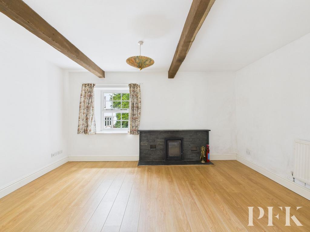 Sitting/Dining Room