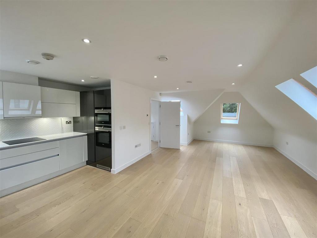 Kitchen lounge.jpg