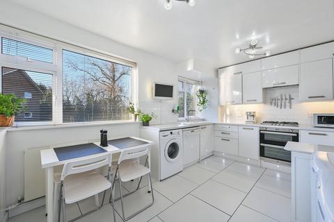 2 bedroom maisonette for sale, South Terrace, Surbiton KT6
