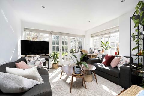 2 bedroom flat to rent, Grafton Road, London W3