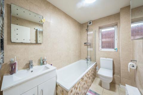 1 bedroom flat for sale, Varsity Drive, Twickenham TW1