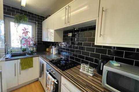 2 bedroom apartment to rent, 46-48 The Drive, East Sussex BN3