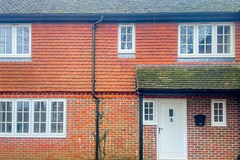 3 bedroom semi-detached house to rent, Guildford Road, Wotton
