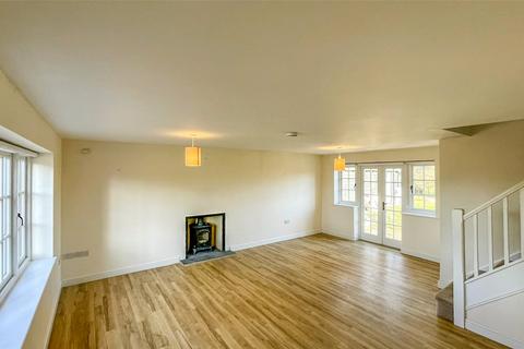3 bedroom semi-detached house to rent, Guildford Road, Wotton