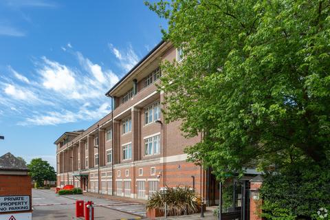 Office to rent, Southgate St Gloucester GL1 1UD
