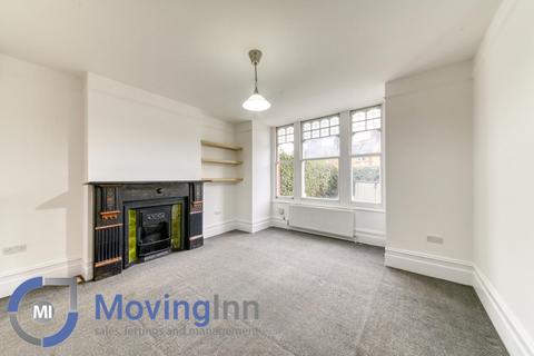 Studio to rent, Gleneldon Road, Streatham, SW16 2BH