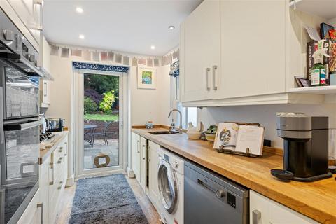 3 bedroom end of terrace house for sale, The Avenue, Grayshott, Hindhead