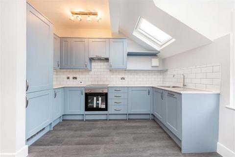 1 bedroom flat for sale, 58 Alexandra Road, London N8